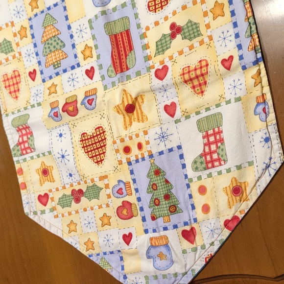 Reversible table runner - Picture 2 of 2